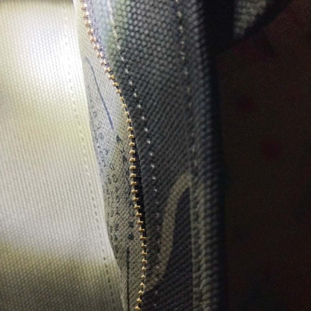 Coach Camo Canvas Mini Tote NWOT - Picture 4 of 4